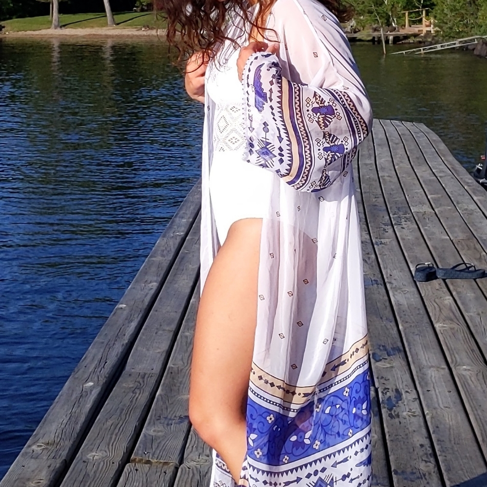 Kimono repels insect pests